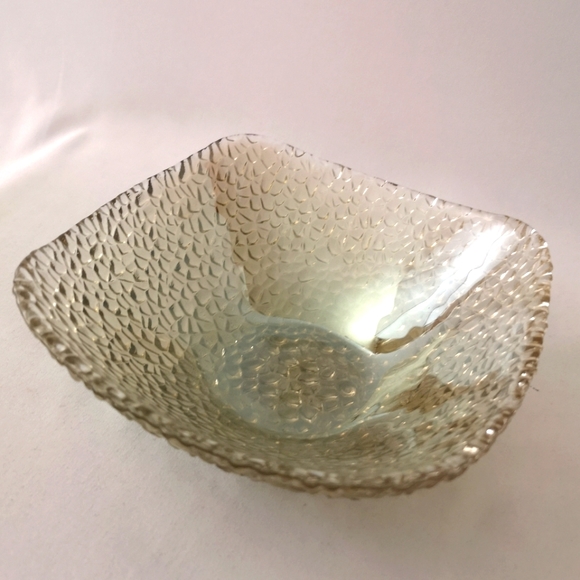 Gorgeous Set of 4 Side Plates & 4 Bowls, Hand-made & Hand-pebbled in Turkey - Picture 9 of 9